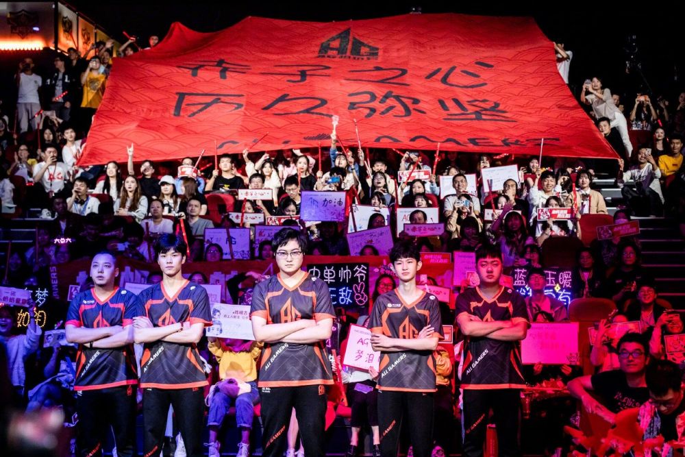 FaZe Clan 达到低谷 — peacemaker 发布新 CS2 队伍排名